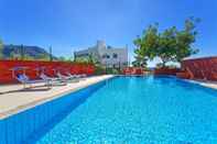 Swimming Pool Hotel Punta Imperatore