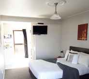 Phòng ngủ 3 Albatross Motel