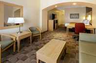 Common Space La Quinta Inn & Suites by Wyndham Tucumcari