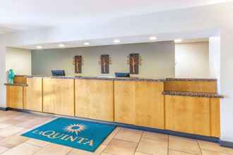 Lobi 4 La Quinta Inn & Suites by Wyndham Tucumcari