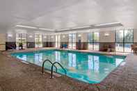 Hồ bơi Comfort Suites Byron Warner Robins