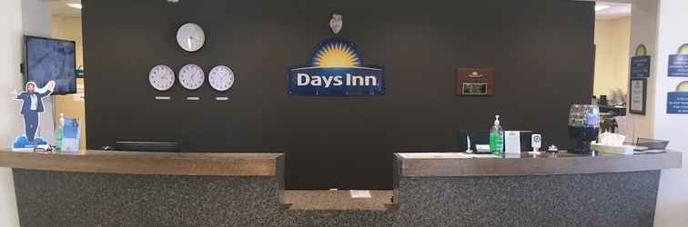 ล็อบบี้ Days Inn by Wyndham Grande Prairie