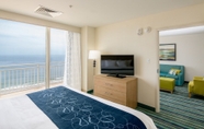 Kamar Tidur 6 Comfort Suites Beachfront