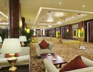 Lobby 2 Crowne Plaza Yantai Seaview, an IHG Hotel