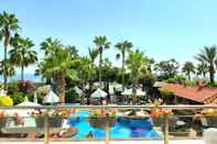 Swimming Pool Savk Hotel