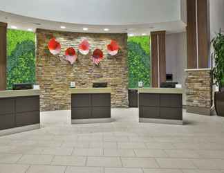 Lobby 2 Embassy Suites Columbus-Airport