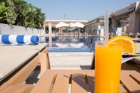 Swimming Pool Radisson Blu Hotel Cairo Heliopolis