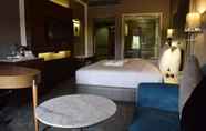 Kamar Tidur 6 The Piccadily Chandigarh