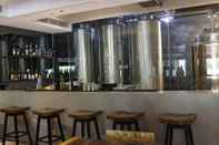 Quầy bar, cafe và phòng lounge The Piccadily Chandigarh