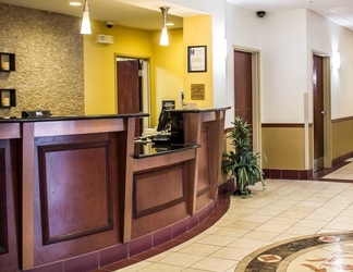 Lobi 2 Comfort Inn & Suites Kent - University Area