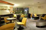 บาร์ คาเฟ่ และเลานจ์ The Central Court Hotel