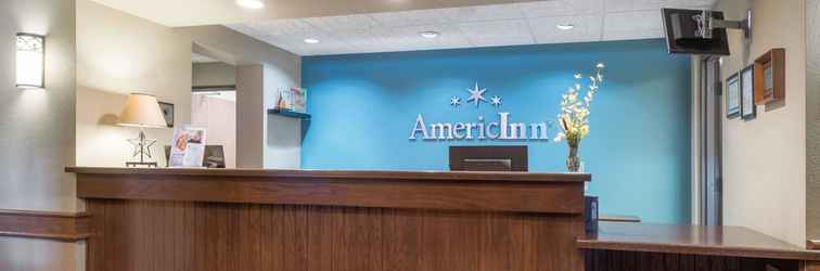 Lobby AmericInn by Wyndham Green Bay East