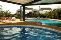 Swimming Pool Mantra Geraldton