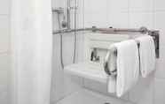 Toilet Kamar 3 ibis Locarno