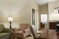 Common Space Country Inn & Suites by Radisson, Macon North, GA