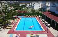 Kolam Renang 5 Cleopatra Classic Hotel