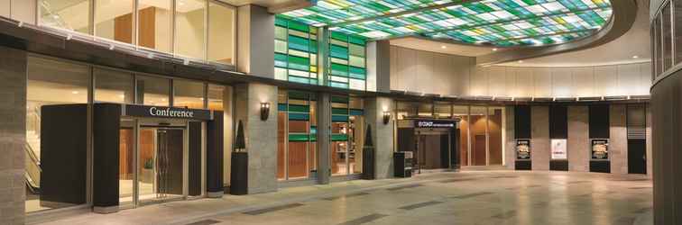 Lobby Coast Coal Harbour Vancouver Hotel by APA