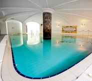 Swimming Pool 3 Albergo Terme Villa Svizzera