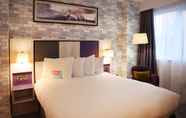 Bedroom 5 Leonardo Hotel Swindon - Formerly Jurys Inn