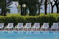 Swimming Pool Villaggio Turistico Lugana Marina