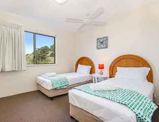 Bedroom 2 Lennox Beach Resort