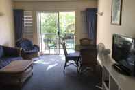 Ruang untuk Umum Villa Vaucluse Apartments of Cairns