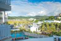 Swimming Pool Airlie Beach Hotel