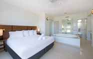 Kamar Tidur 5 The Sebel Whitsundays Airlie Beach