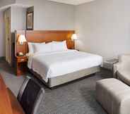 Bedroom 7 Courtyard by Marriott San Antonio SeaWorld - Westover Hills