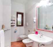 In-room Bathroom 2 Relais Pian delle Starze