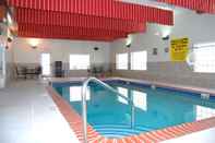 Swimming Pool Best Western Plus MidAmerica Hotel