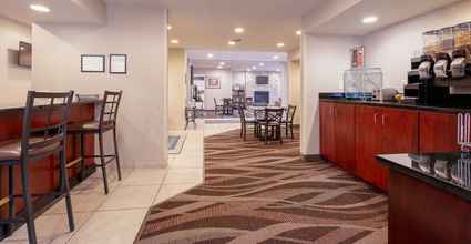 Lobi 4 Cobblestone Inn & Suites - Durand