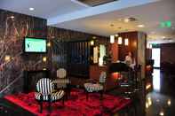 Quầy bar, cafe và phòng lounge Axis Porto Business & Spa Hotel
