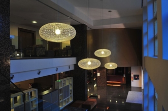 Lobby 4 Axis Porto Business & Spa Hotel