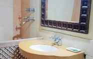 In-room Bathroom 6 Hotel Sajjan Niwas