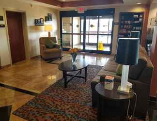 Lobby 2 Sleep Inn & Suites Dyersburg I-155