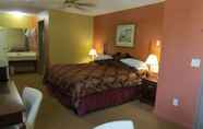 Bedroom 5 First Western Inn Caseyville