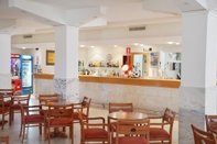 Bar, Cafe and Lounge Hotel Coral Beach by LLUM - All Inclusive