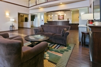 Sảnh chờ Best Western Plus Port of Camas - Washougal Convention Center