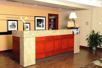 Lobi 4 Hampton Inn & Suites by Hilton Brantford Conference Centre