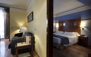 Bedroom 6 Suites Gran Via 44 Apartahotel