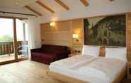 Kamar Tidur 5 Pineta Hotels Nature Wellness Resort