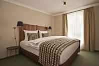 Kamar Tidur Prinz Myshkin Parkhotel