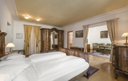 Kamar Tidur 2 ADLER Historic Guesthouse - Re-opening June 2023