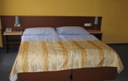 Kamar Tidur 4 Aparthotel Austria Suites