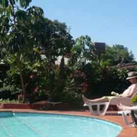 Residencial Uno Hostel 1, Hotel Omar Ibn Al-Khattab Mosque