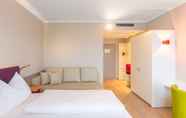 Kamar Tidur 5 Thermenhotel All In Red