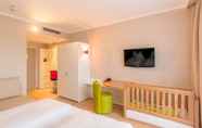 Kamar Tidur 4 Thermenhotel All In Red