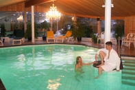 Swimming Pool Chalet Hotel Adler