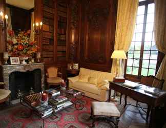 Lobby 2 Château de Bourron